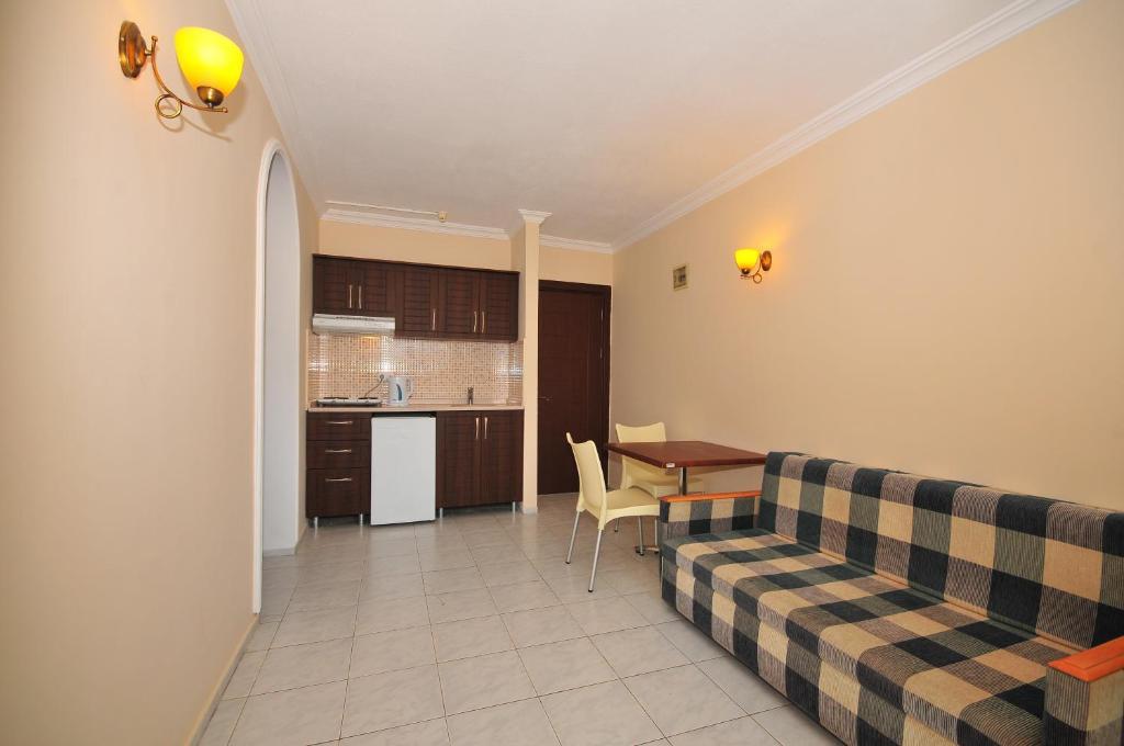 Ozturk Apart Hotel Marmaris Szoba fotó